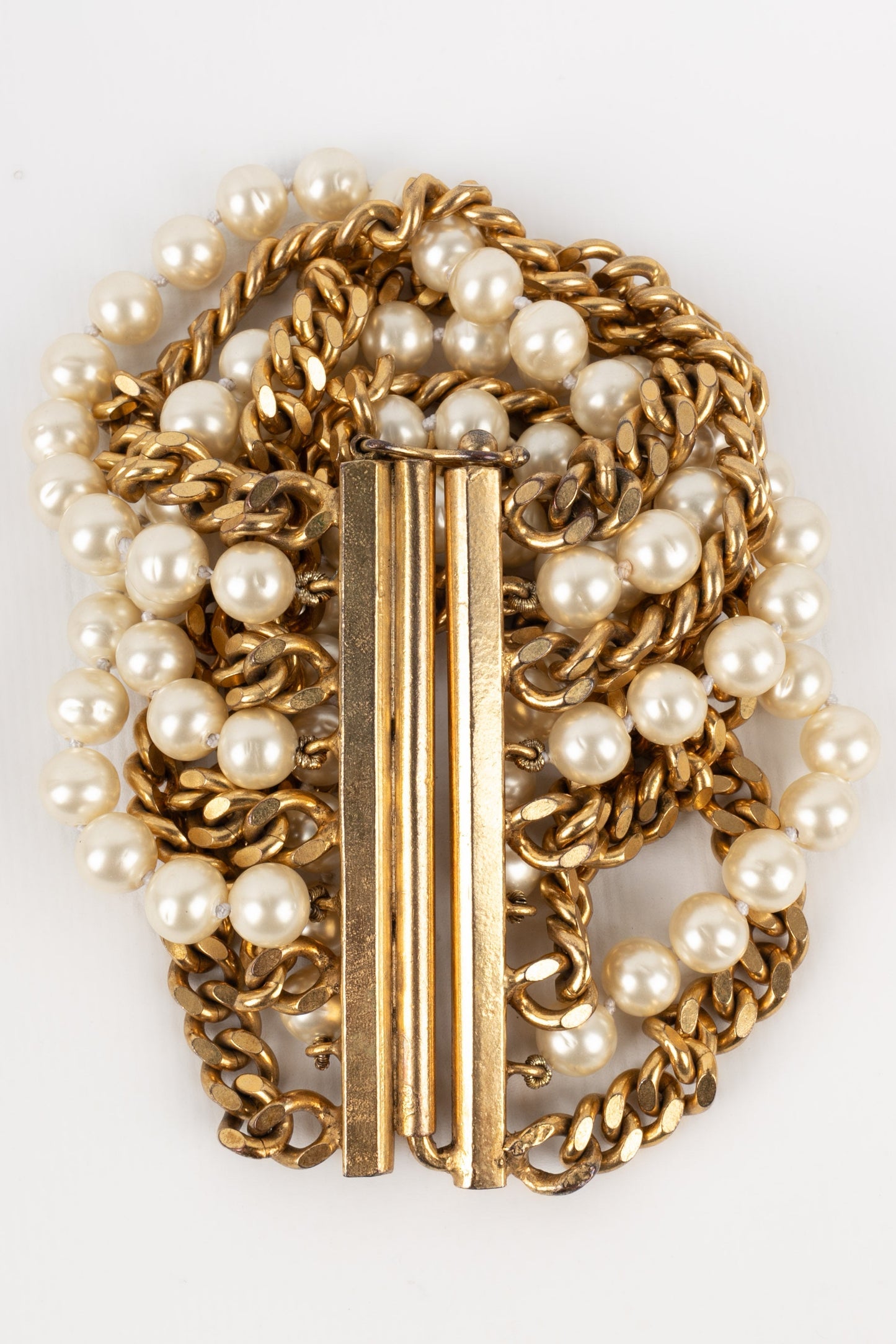 Bracelet de perles nacres Chanel