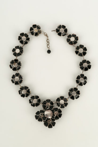Collier camlias en pte de verre Chanel