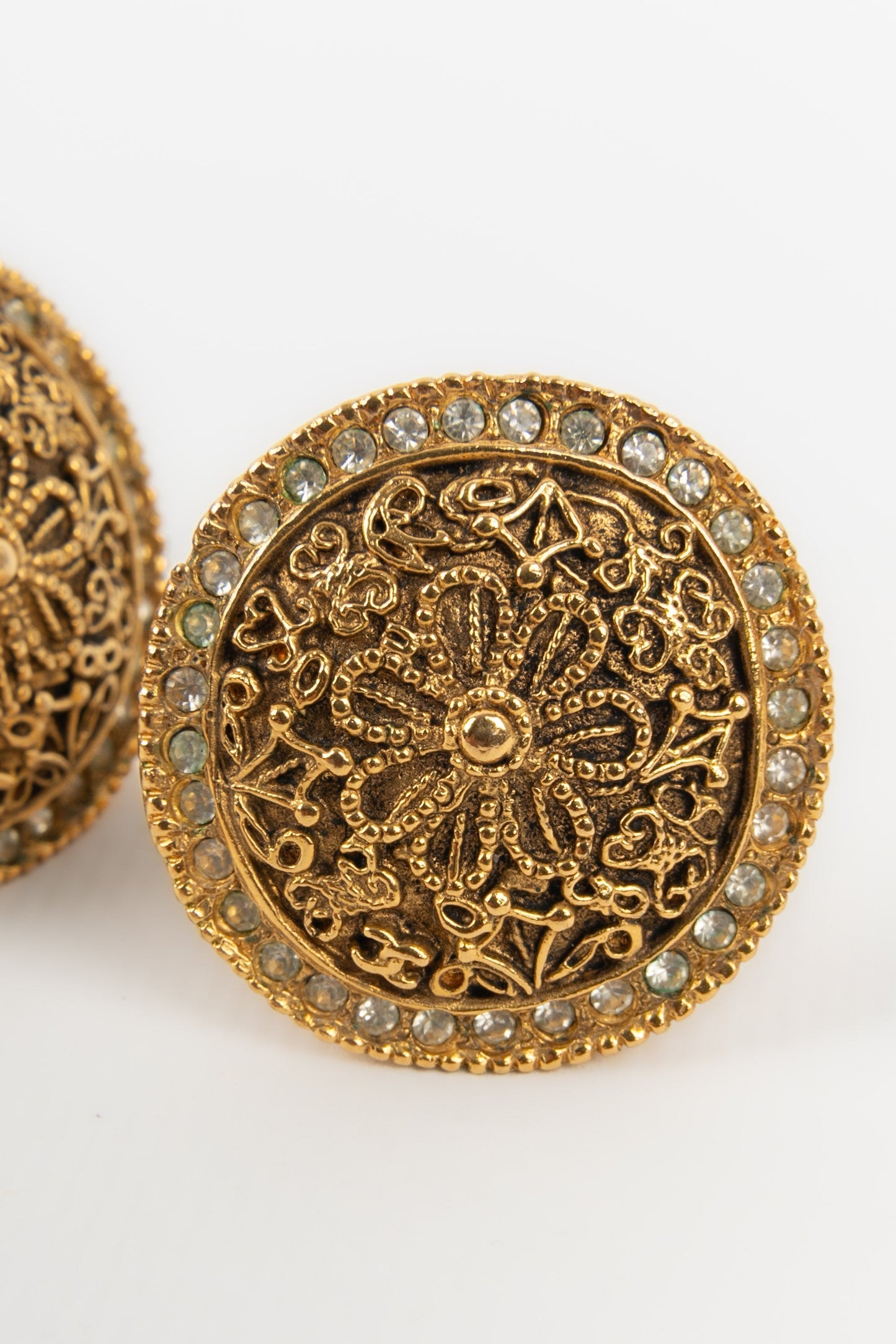 Boucles d'oreilles dores Chanel