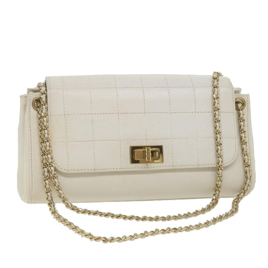 CHANEL Choco Bar line Chain Shoulder Bag Leather White CC bs10047