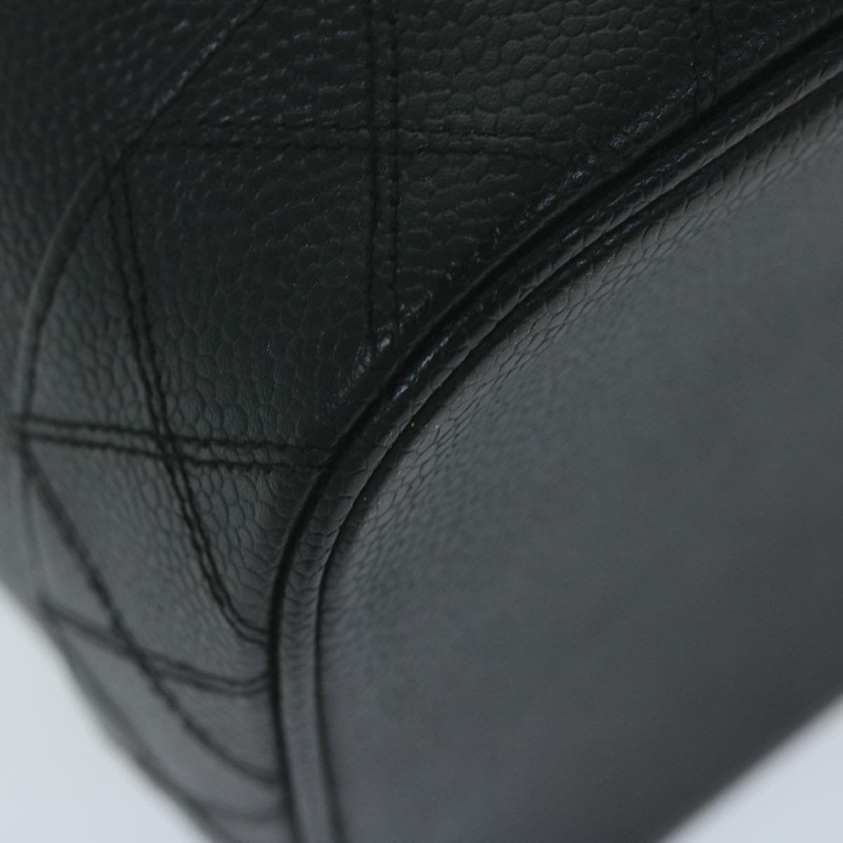 CHANEL Vanity Cosmetic Pouch Caviar Skin Black CC bs11563