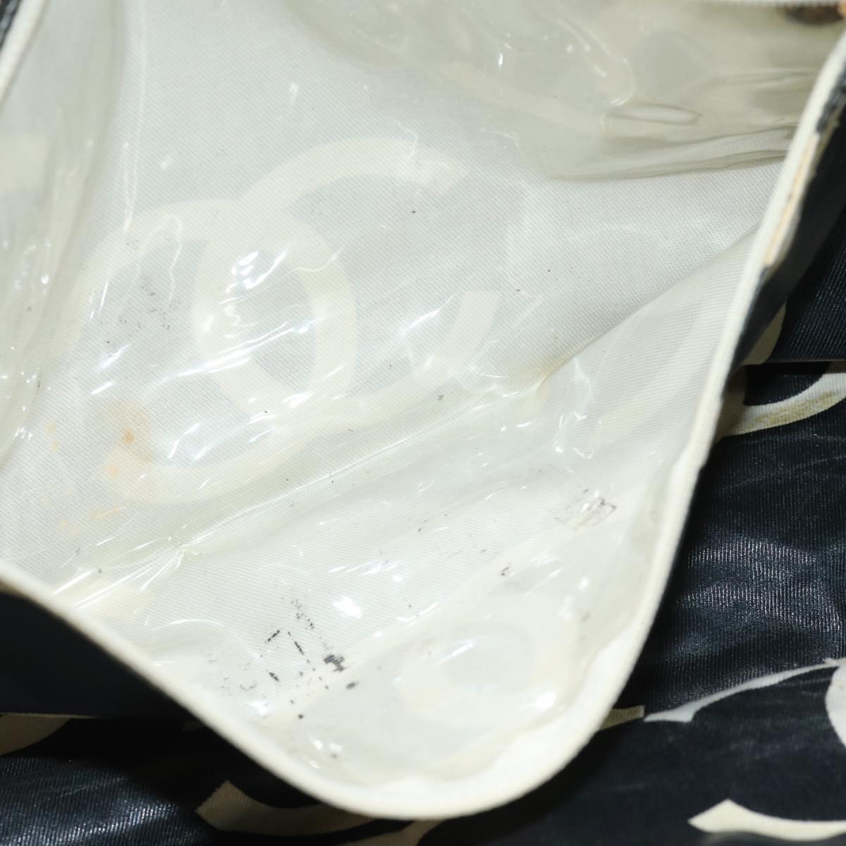 CHANEL Matelasse Chain Tote Bag Raffia White CC bs15861