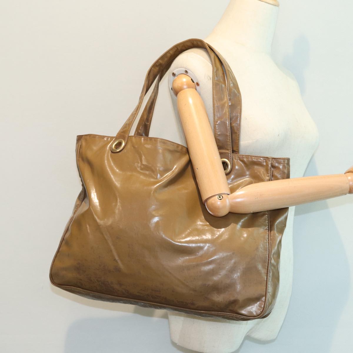CHANEL COCO Mark Tote Bag Patent leather Beige CC bs16858