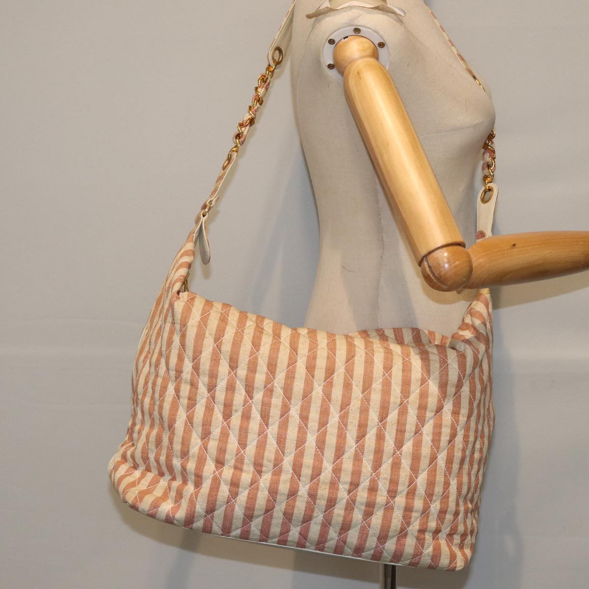 CHANEL Matelasse Chain Crash Shoulder Bag Canvas Red Gold CC bs17125
