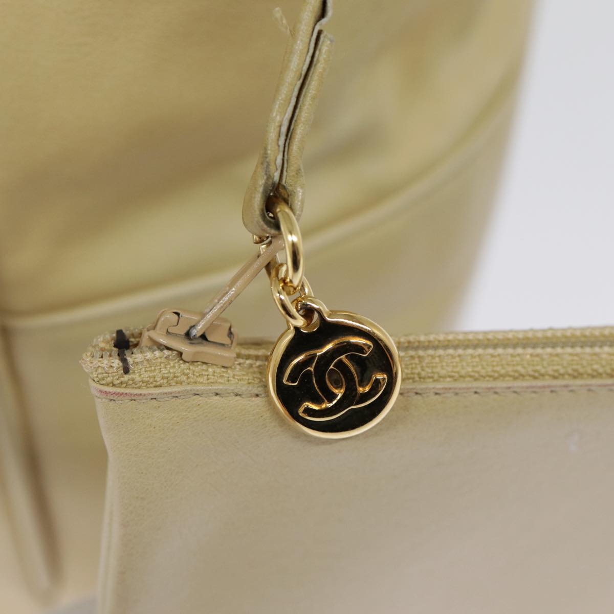 CHANEL Shoulder Bag Lamb Skin Beige Gold CC bs17904