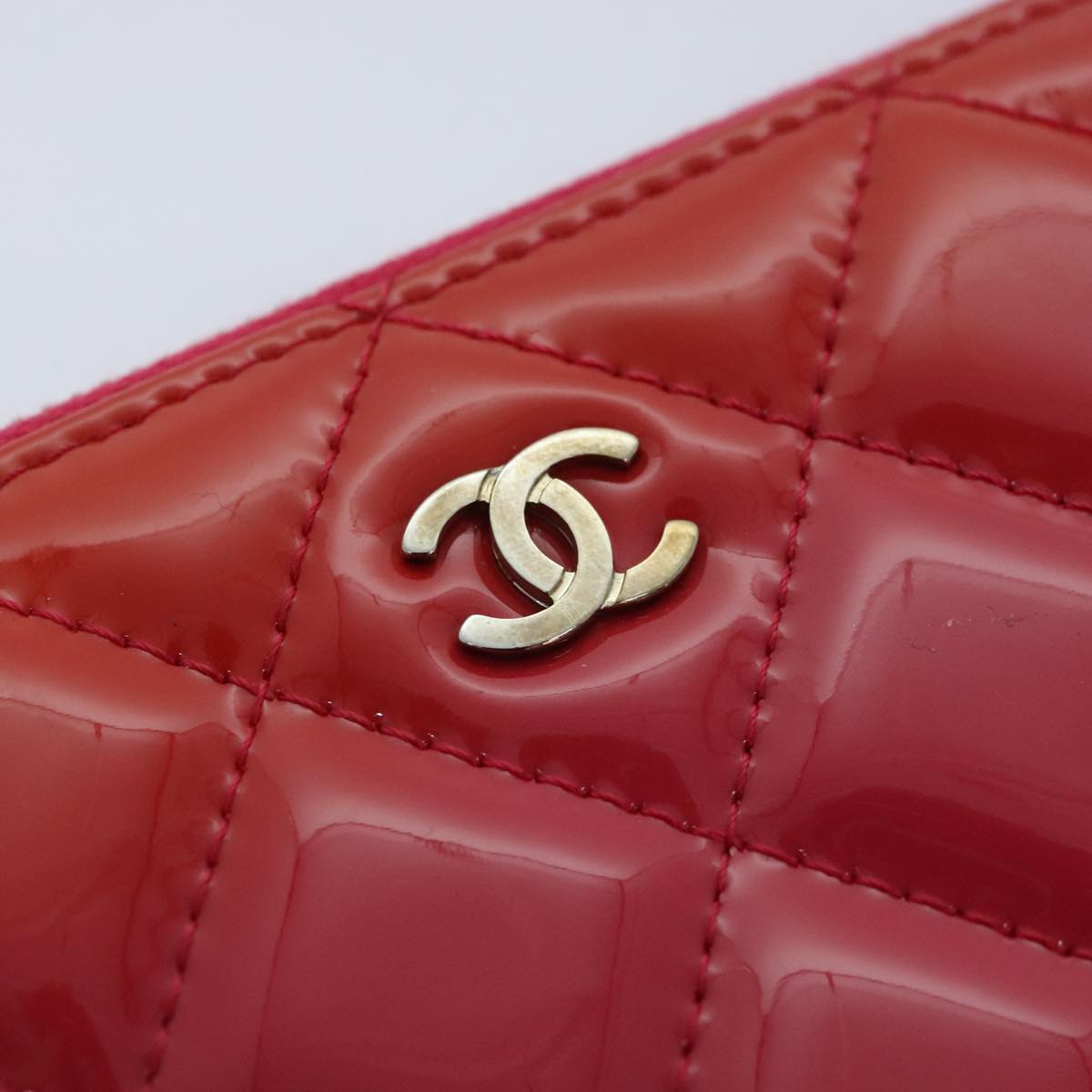 CHANEL Matelasse Clutch Bag patent Pink CC bs18168