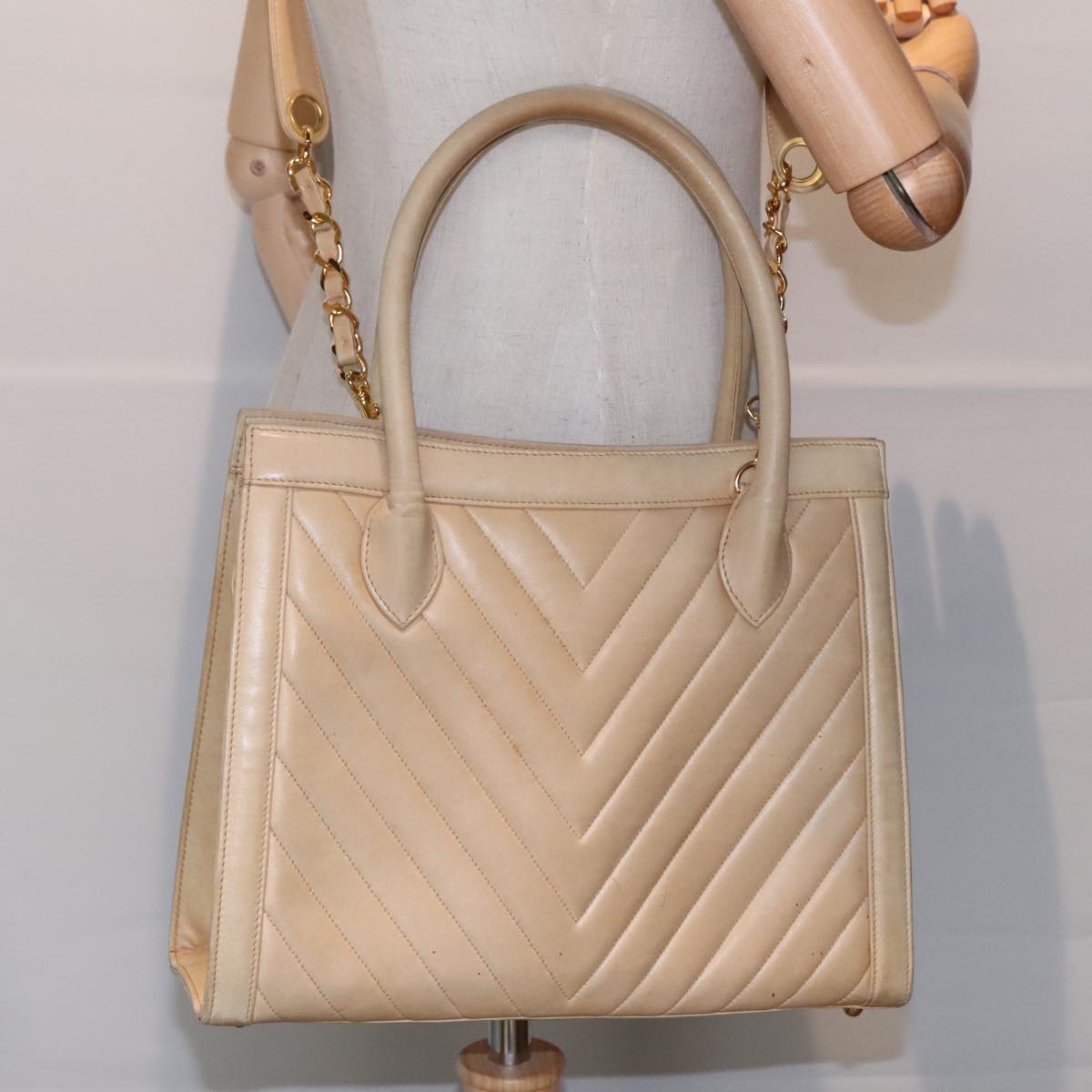 CHANEL V Stitch Hand Bag Lamb Skin 2way Beige CC bs18217