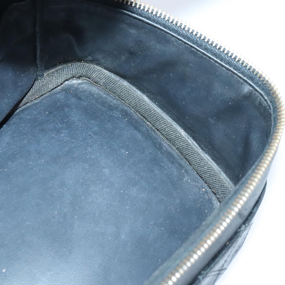 CHANEL Bicolore Vanity Cosmetic Pouch Leather Black CC bs18328