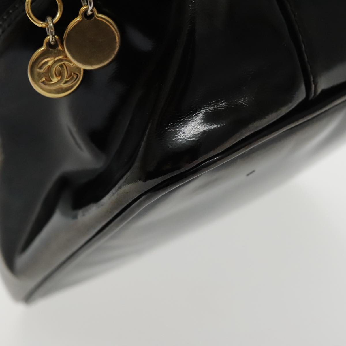 CHANEL Vanity Cosmetic Pouch Patent leather Black Gold CC bs18658