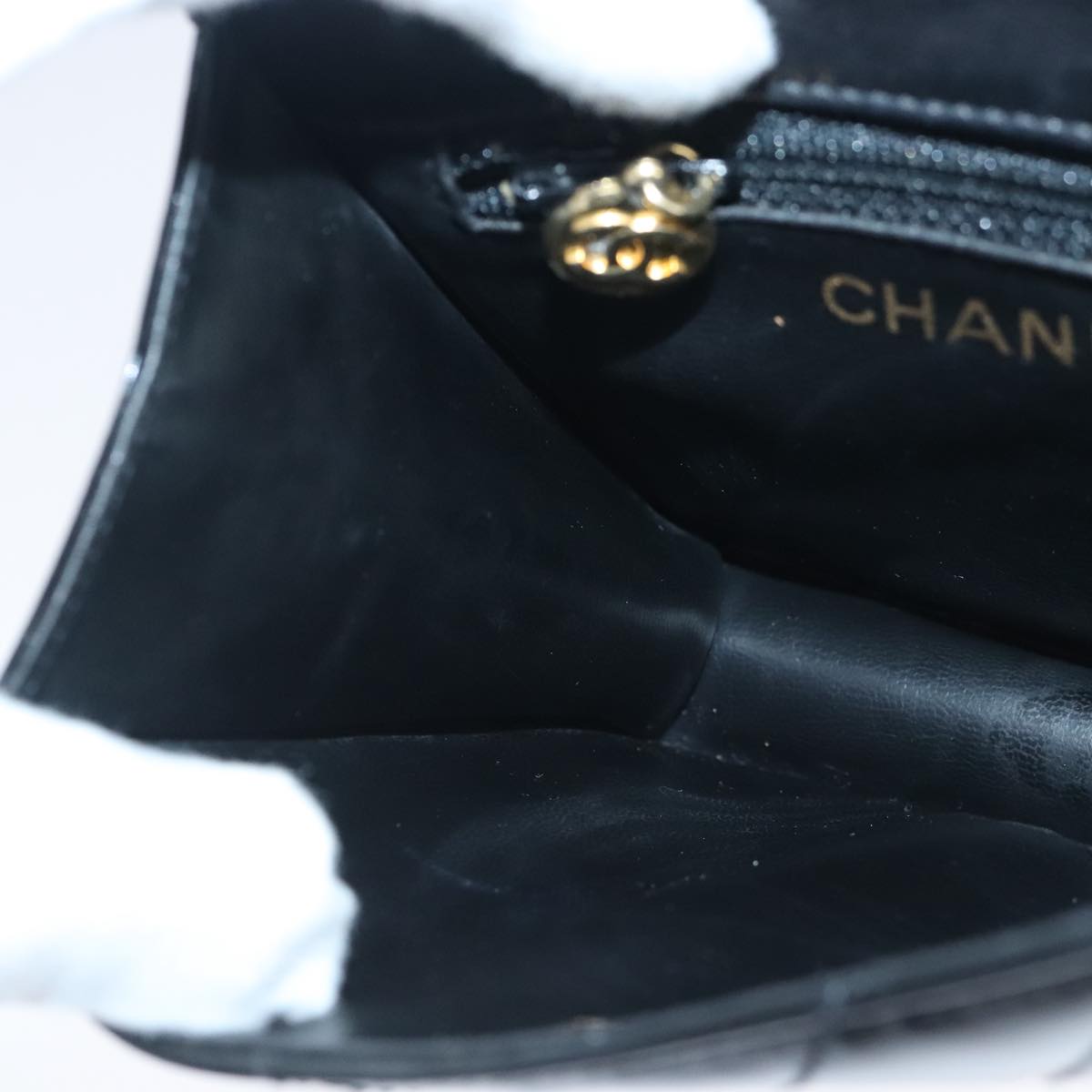 CHANEL V Stitch Waist bag Patent leather Black Gold CC bs18829