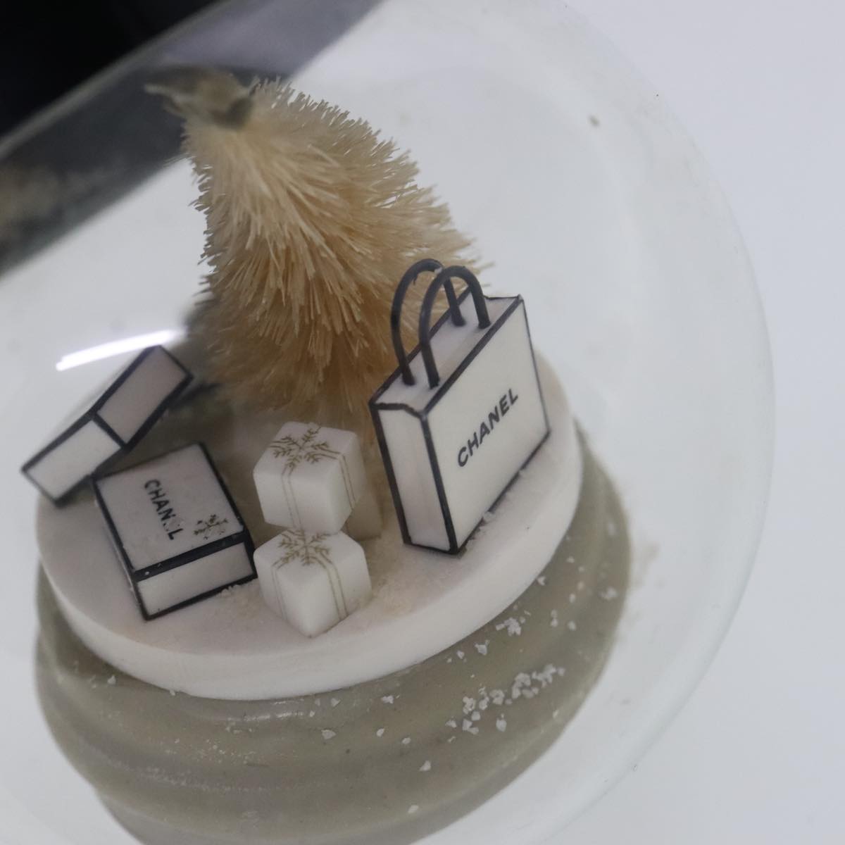 CHANEL Snow Globe 2Set Clear CC bs18933