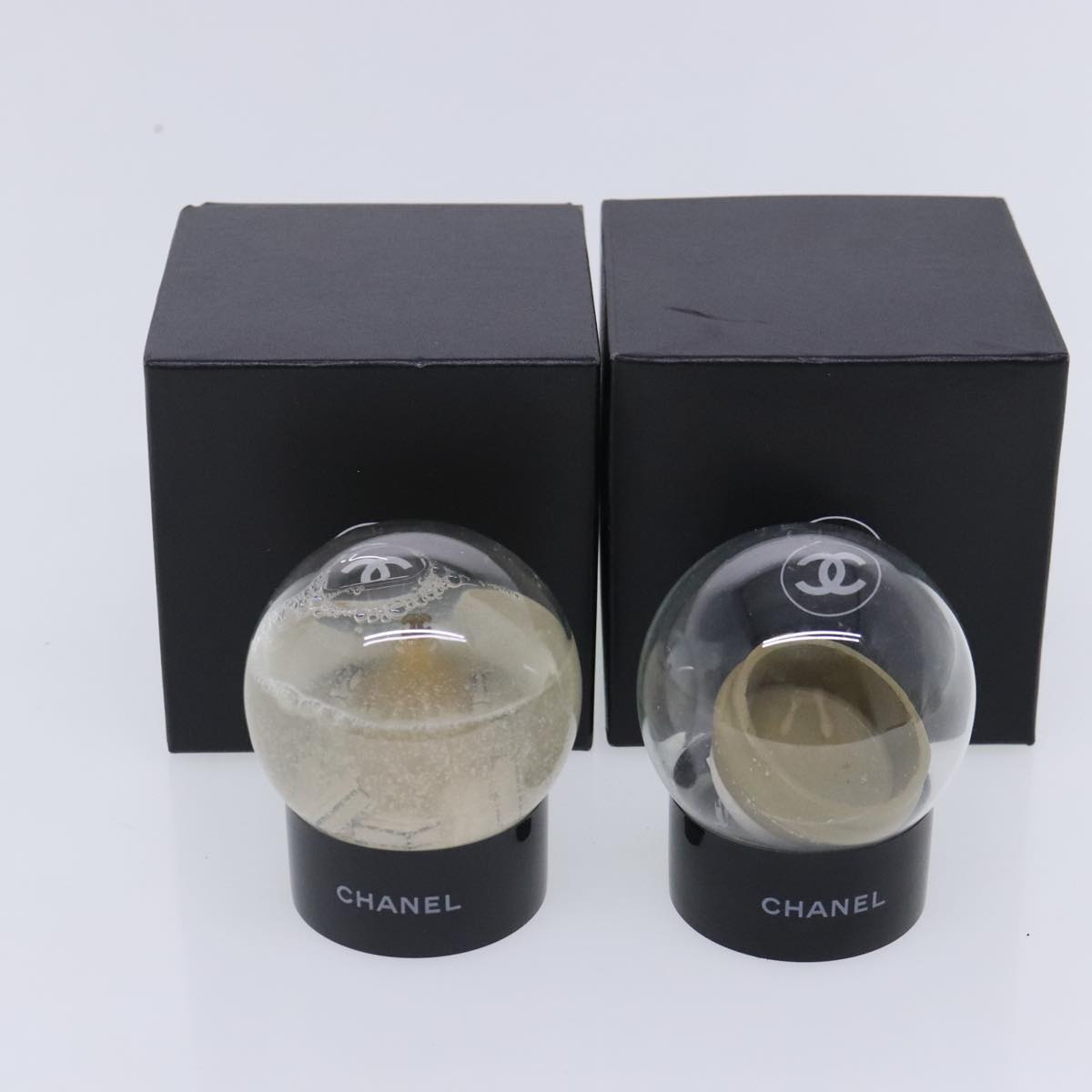 CHANEL Snow Globe 2Set Clear CC bs18933