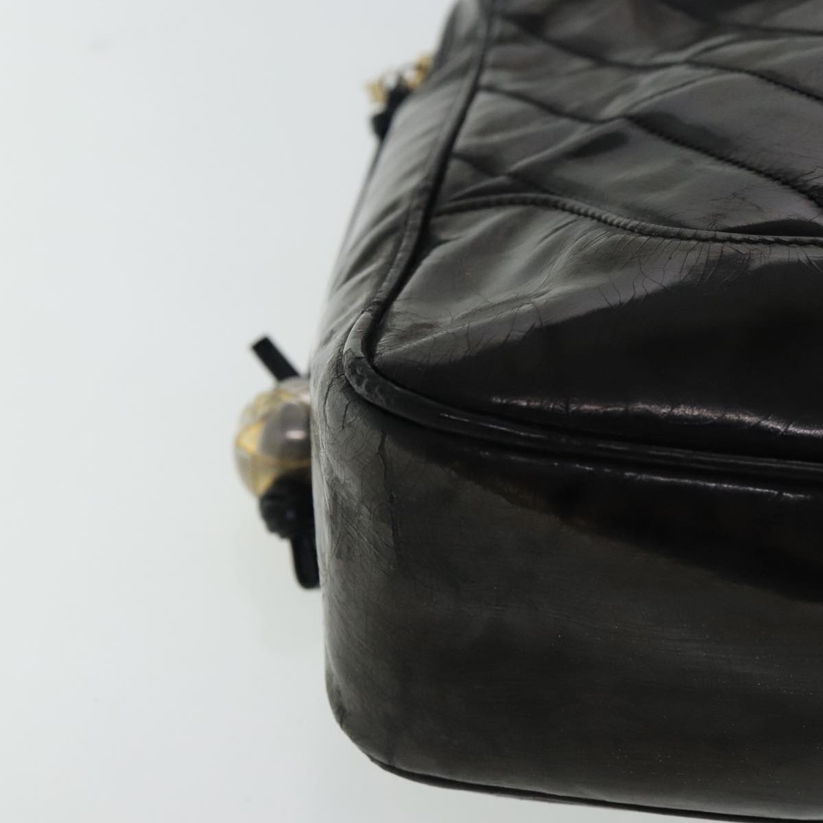 CHANEL V Stitch Hand Bag Patent leather Black Gold CC bs19212