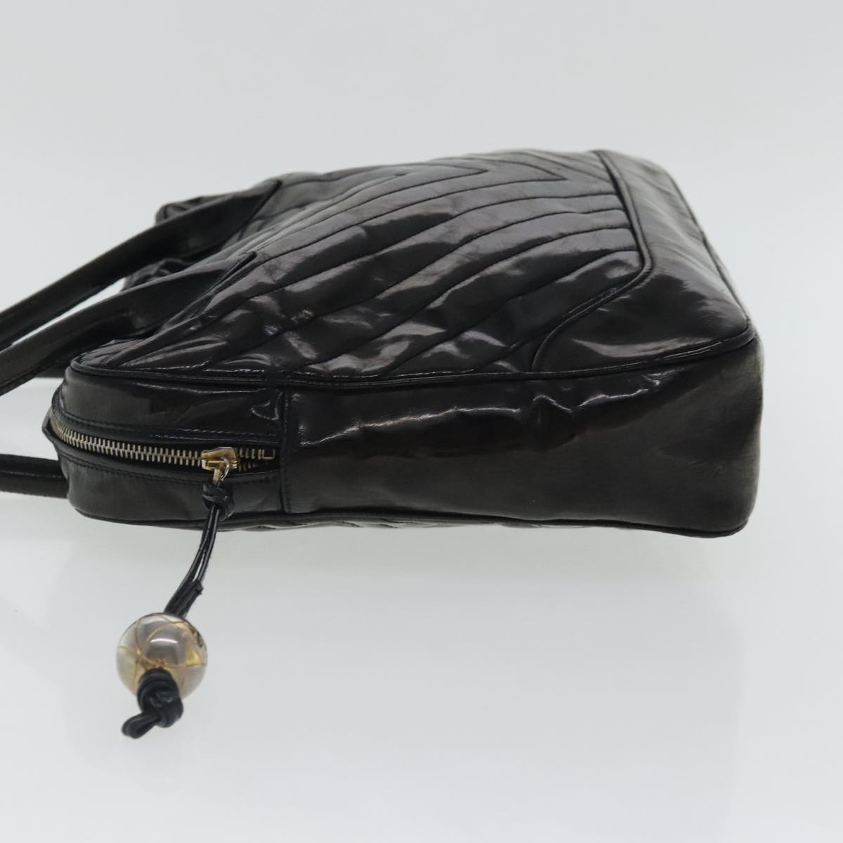 CHANEL V Stitch Hand Bag Patent leather Black Gold CC bs19212