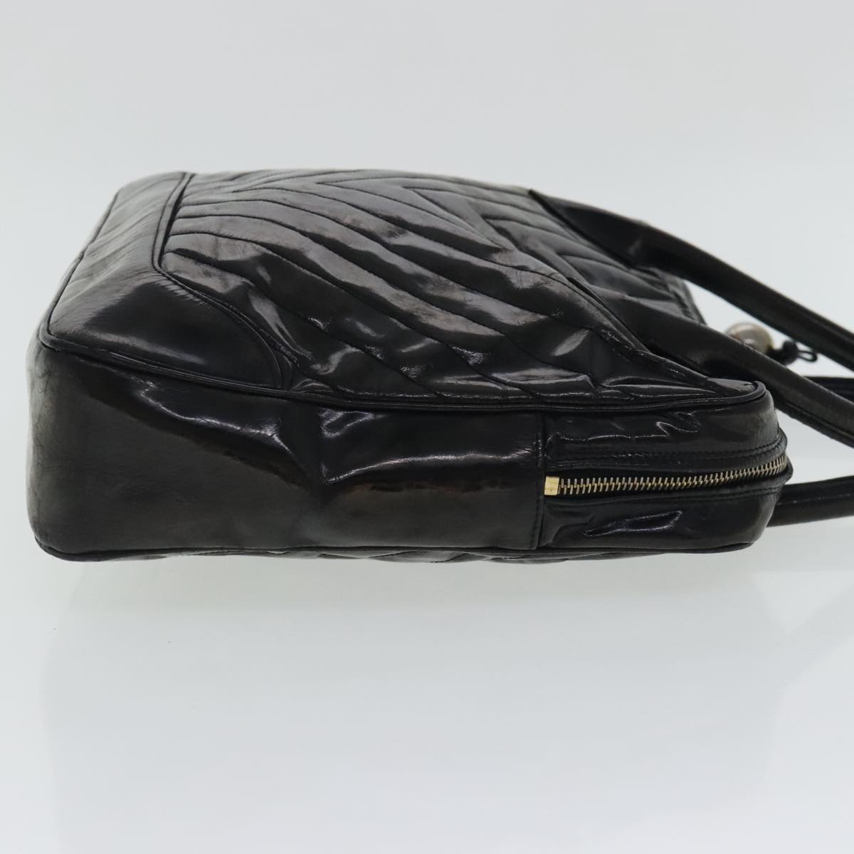CHANEL V Stitch Hand Bag Patent leather Black Gold CC bs19212