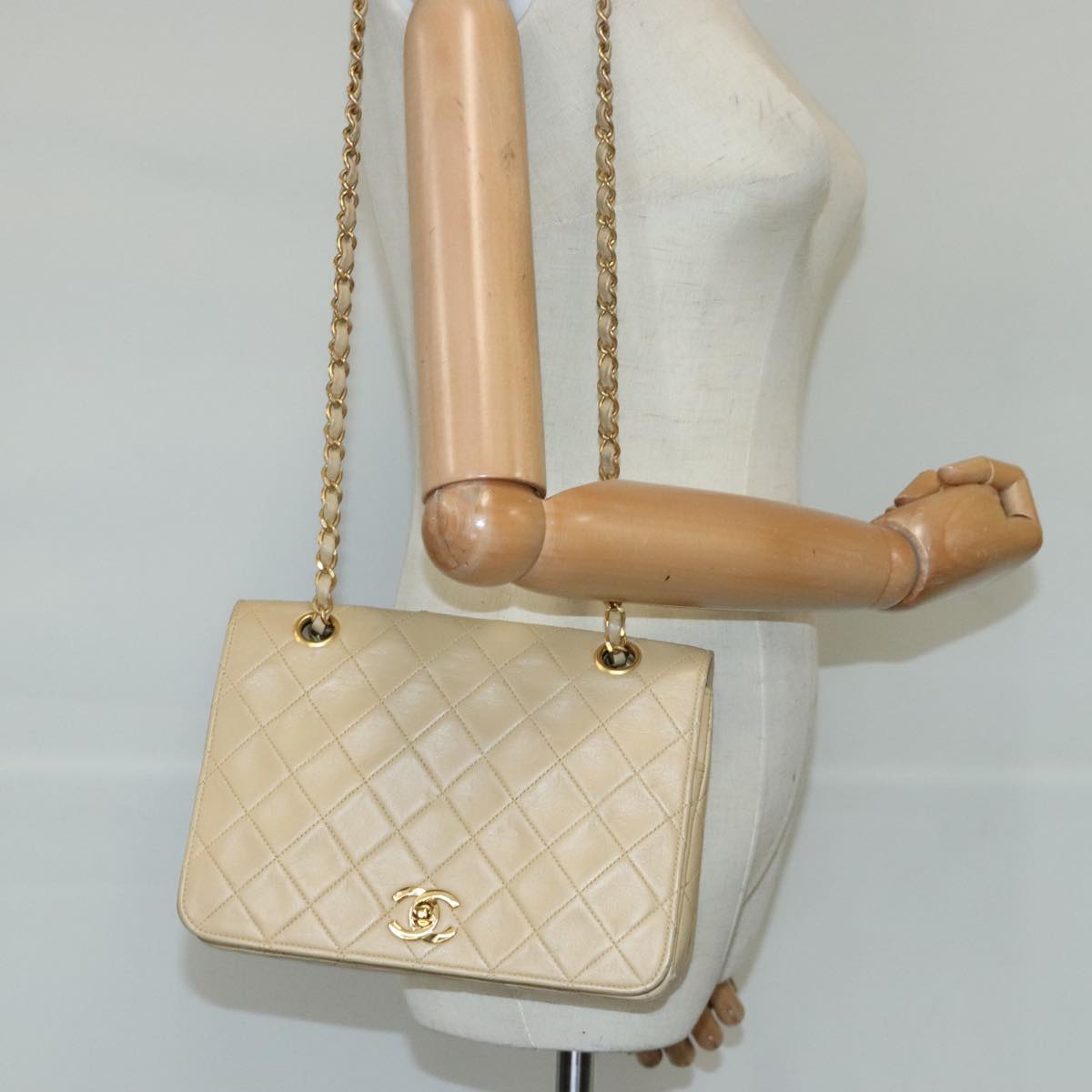 CHANEL Matelasse Chain Hand Bag Lamb Skin Beige Gold CC bs19431