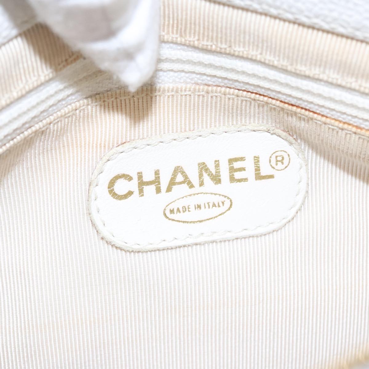 CHANEL Shoulder Bag Caviar Skin White Gold CC bs19456