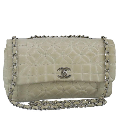 CHANEL Chain Flower Stitch Shoulder Bag Lamb Skin Beige Silver CC bs19654