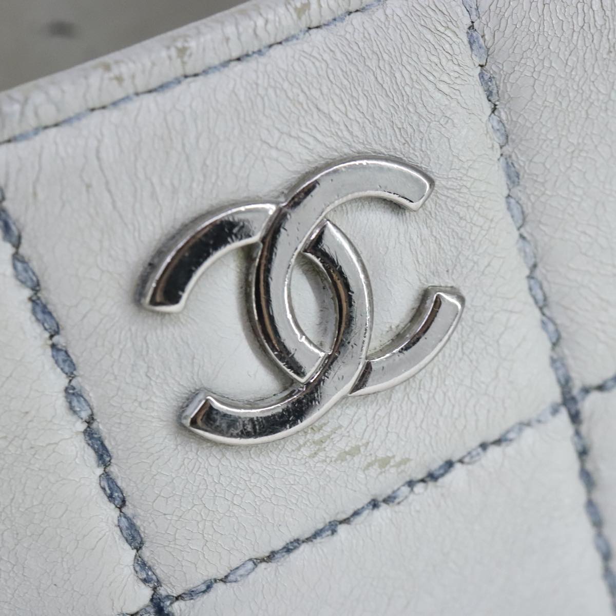 CHANEL Choco Bar Chain Tote Bag Leather White CC bs19700