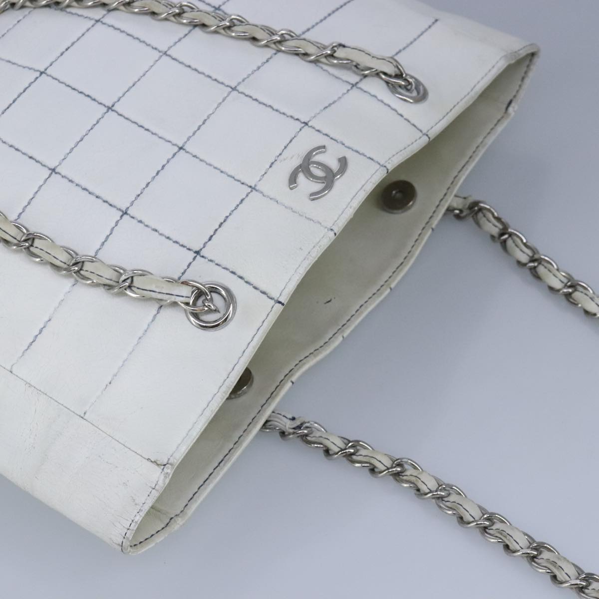 CHANEL Choco Bar Chain Tote Bag Leather White CC bs19700