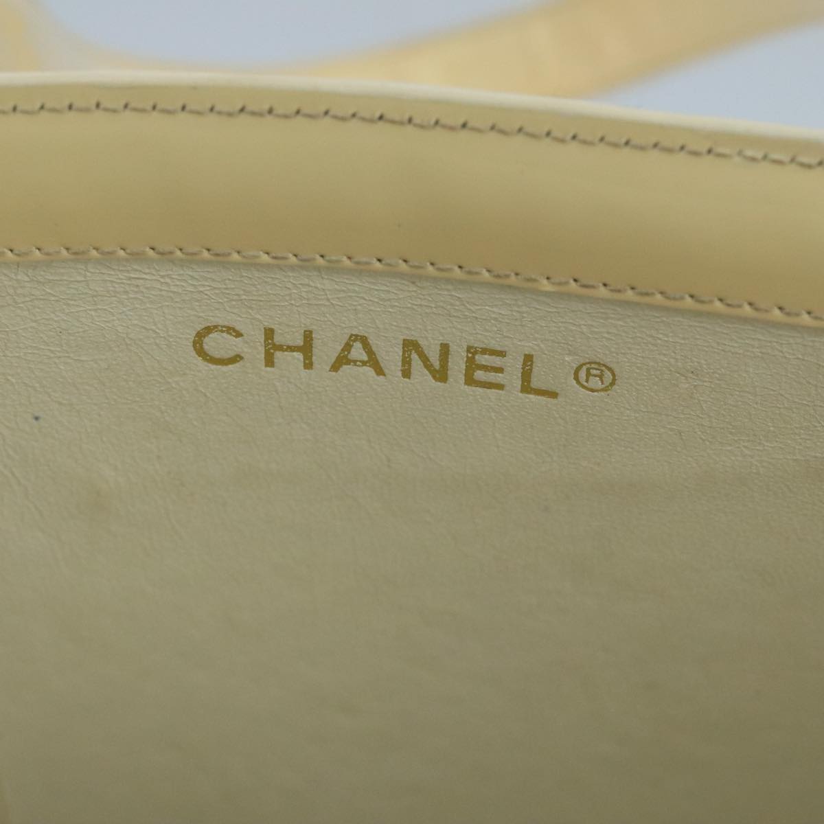 CHANEL Tote Bag Enamel White CC bs20237