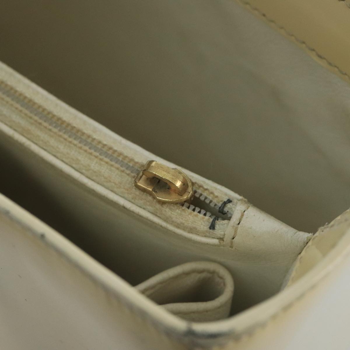 CHANEL Tote Bag Enamel White CC bs20237