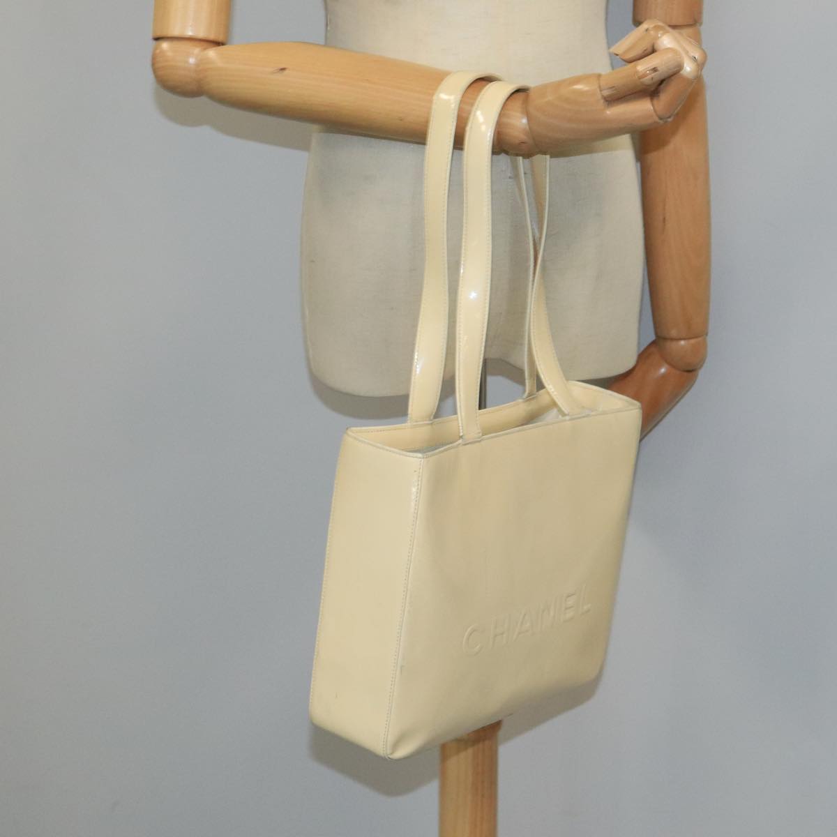 CHANEL Tote Bag Enamel White CC bs20237