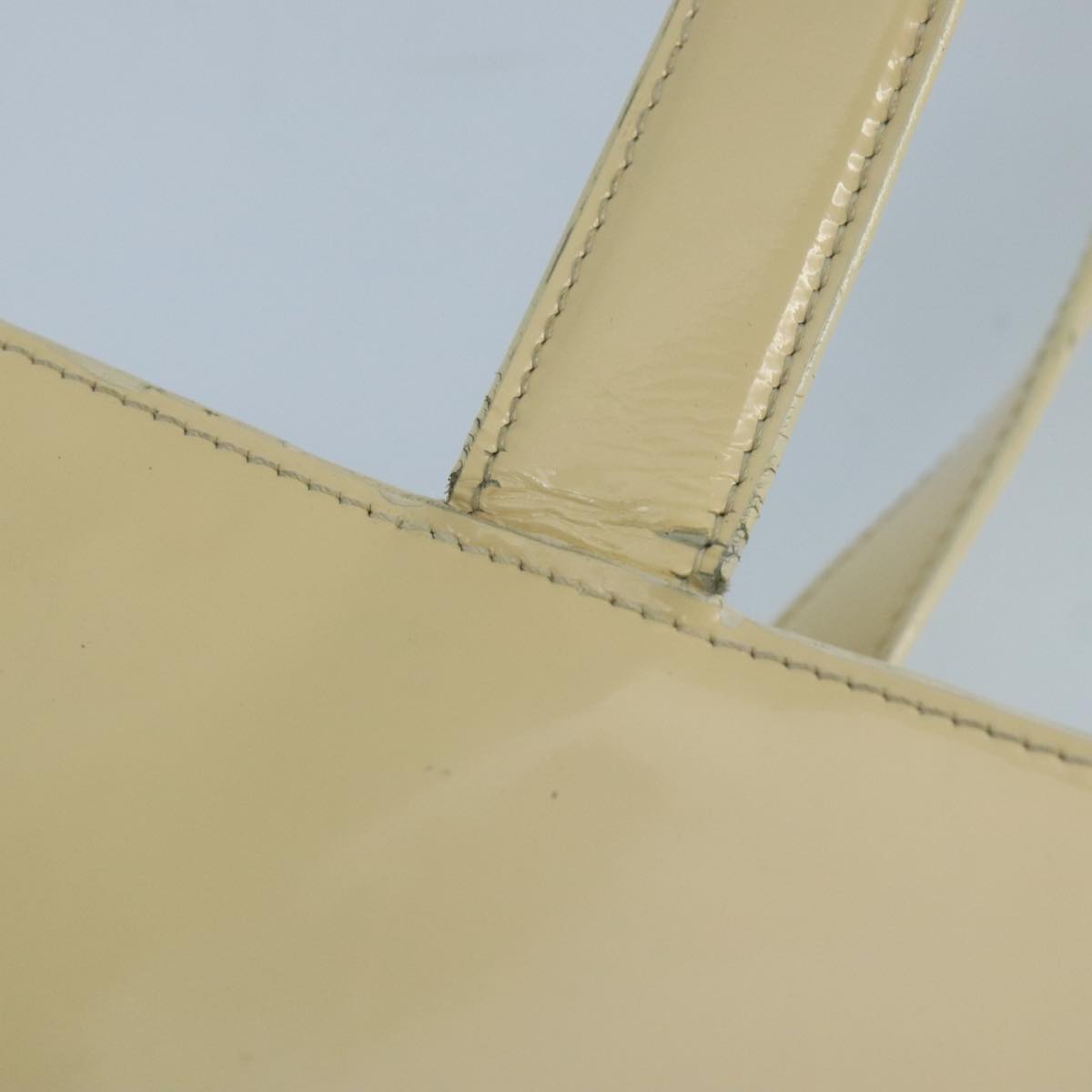 CHANEL Tote Bag Enamel White CC bs20237