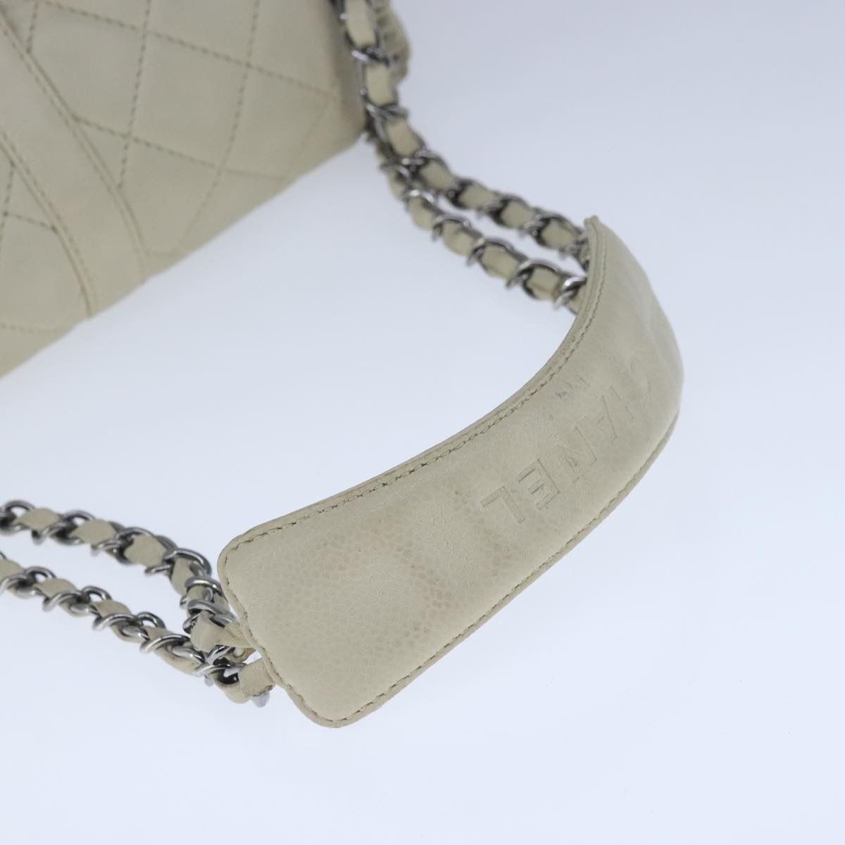 CHANEL Matelasse Chain Shoulder Bag Caviar Skin White CC bs20238