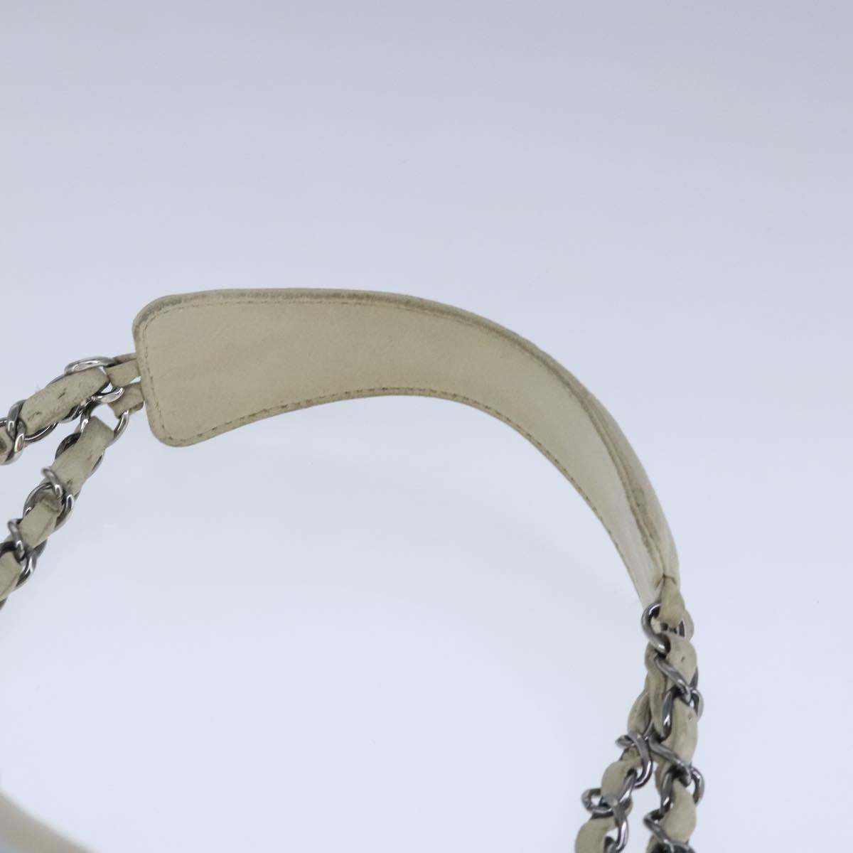 CHANEL Matelasse Chain Shoulder Bag Caviar Skin White CC bs20238