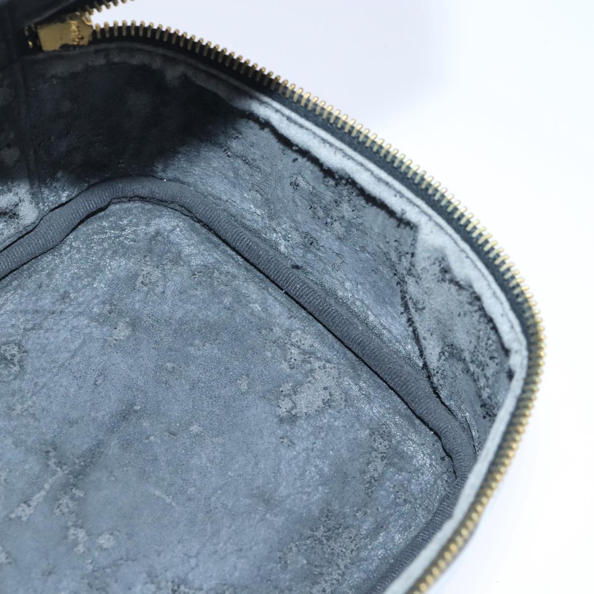 CHANEL Vanity Pouch Enamel Black Gold CC bs20306