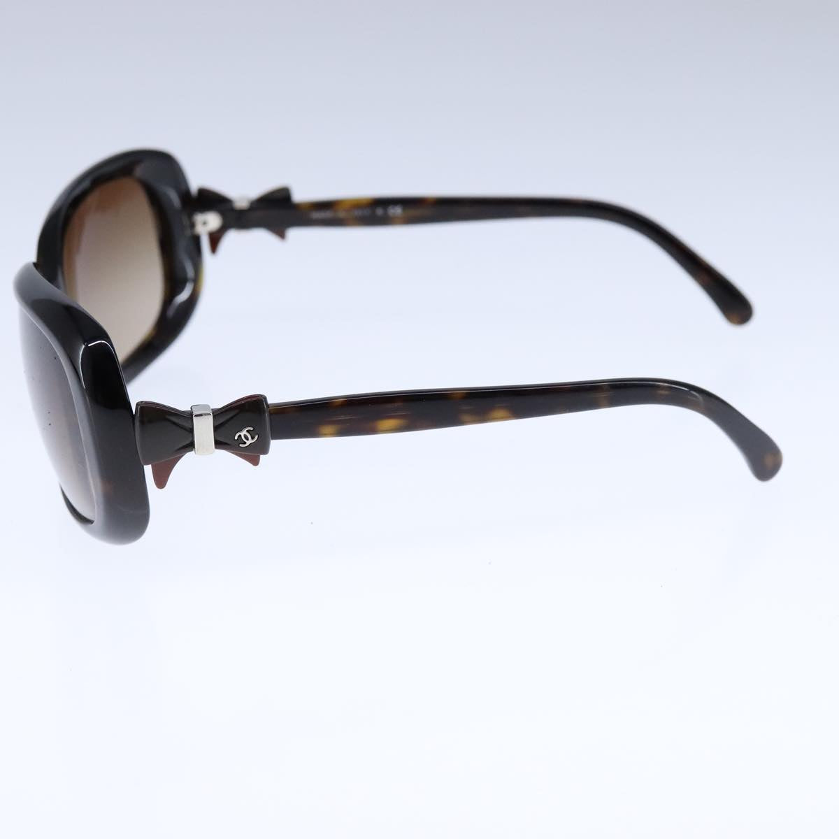 CHANEL Sunglasses plastic Black CC bs21110