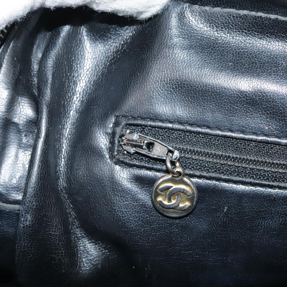 CHANEL V Stitch Hand Bag Leather Black CC bs21163
