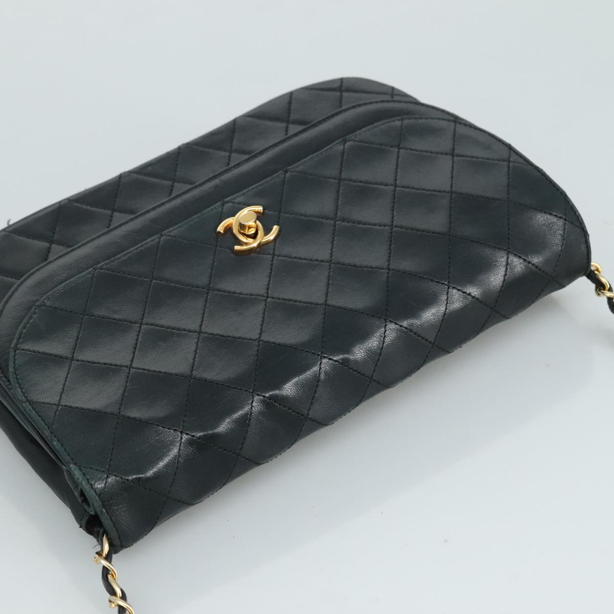 CHANEL Chain Matelasse Shoulder Bag Lamb Skin Navy Gold CC bs21661