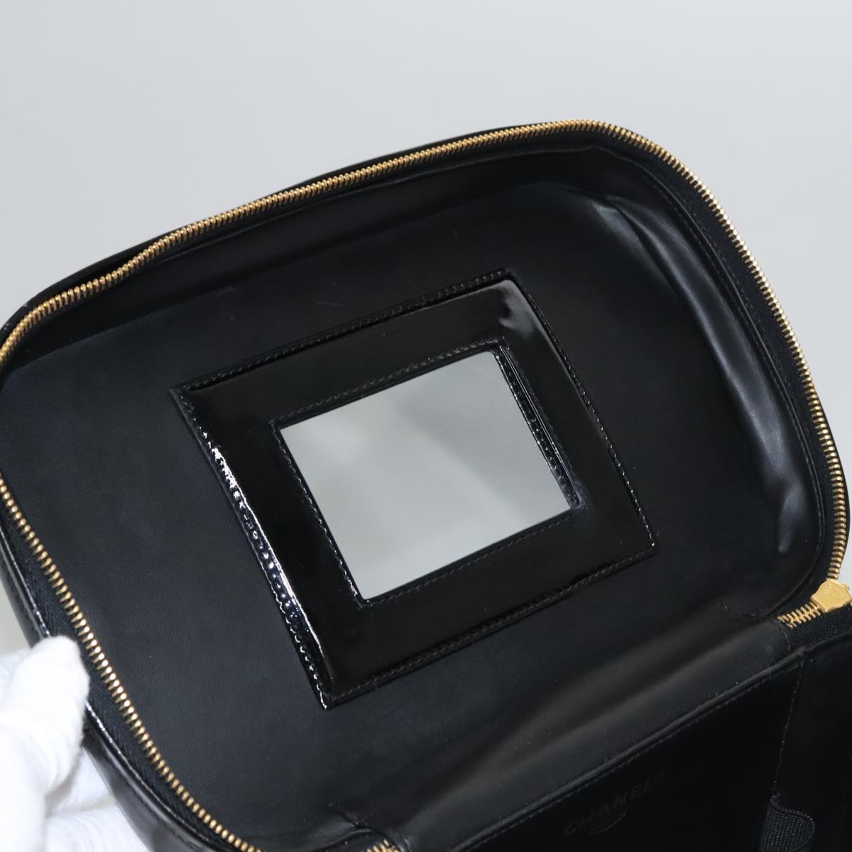 CHANEL Vanity Pouch Patent leather 2way Black Gold CC bs21681