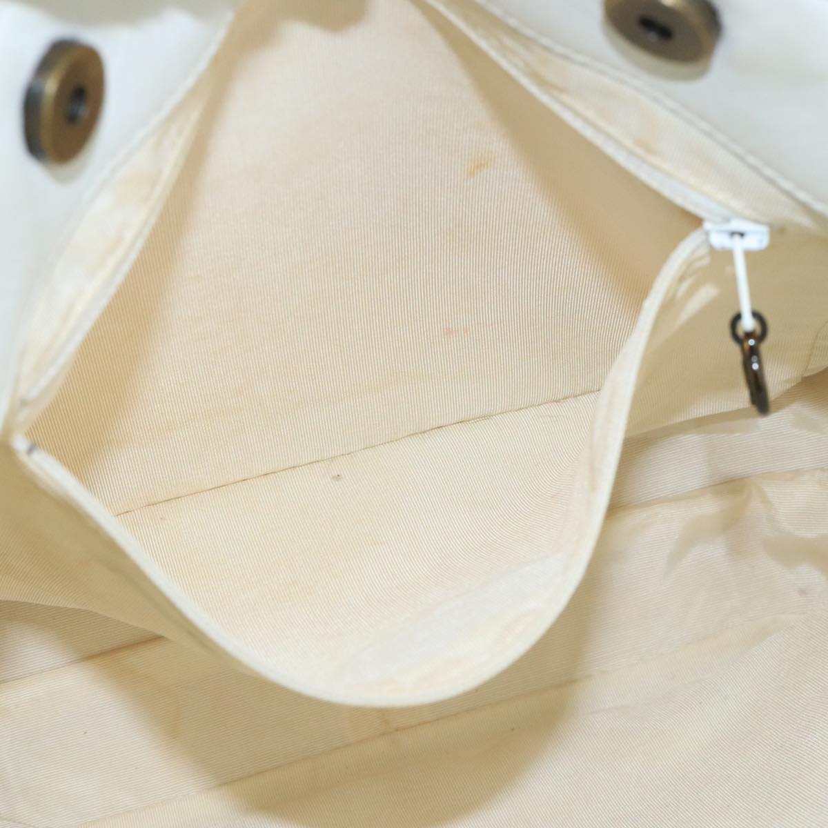 CHANEL Tote Bag Lamb Skin White CC bs21711