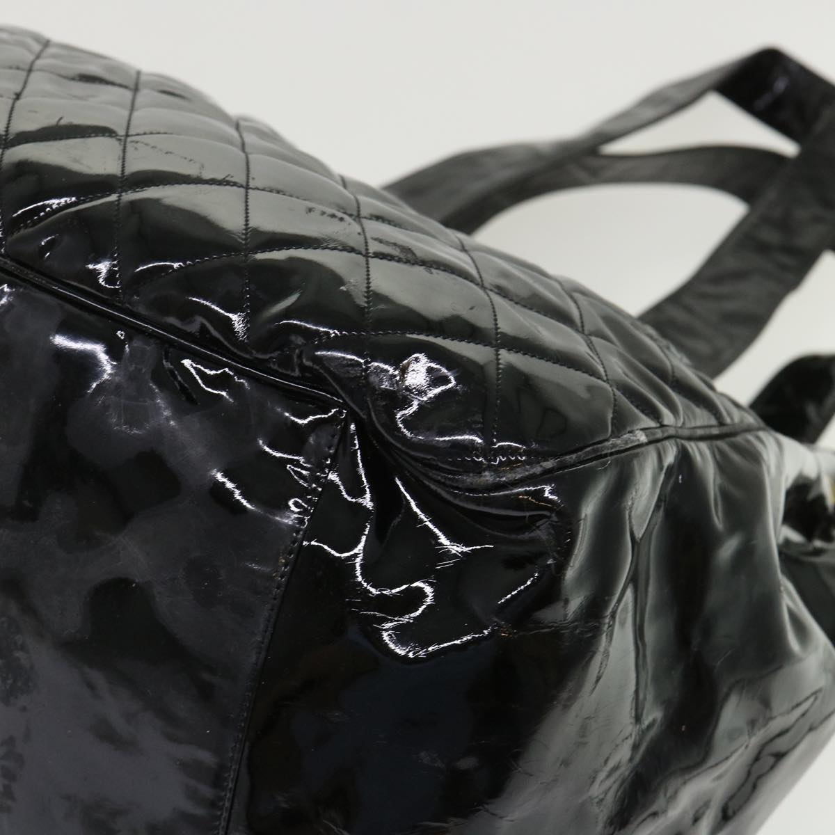 CHANEL Shoulder Bag Patent leather Black CC bs6675