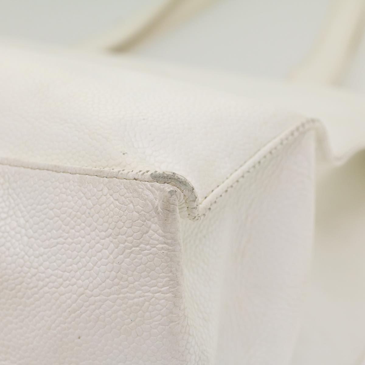 CHANEL Tote Bag Caviar Skin White CC bs8320