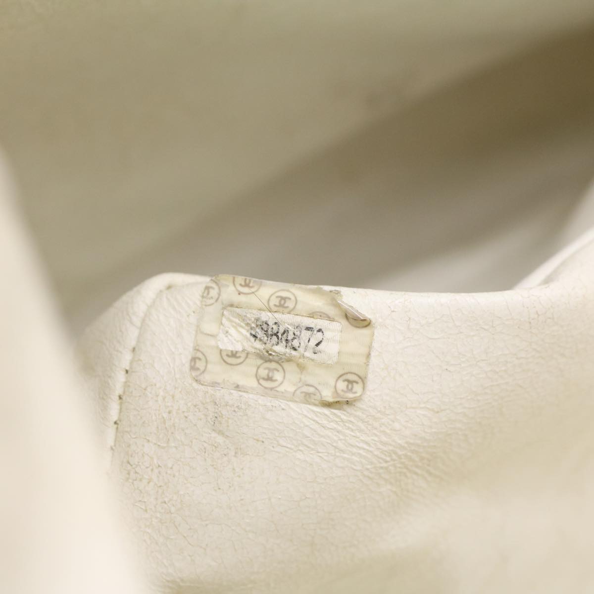 CHANEL Tote Bag Caviar Skin White CC bs8320