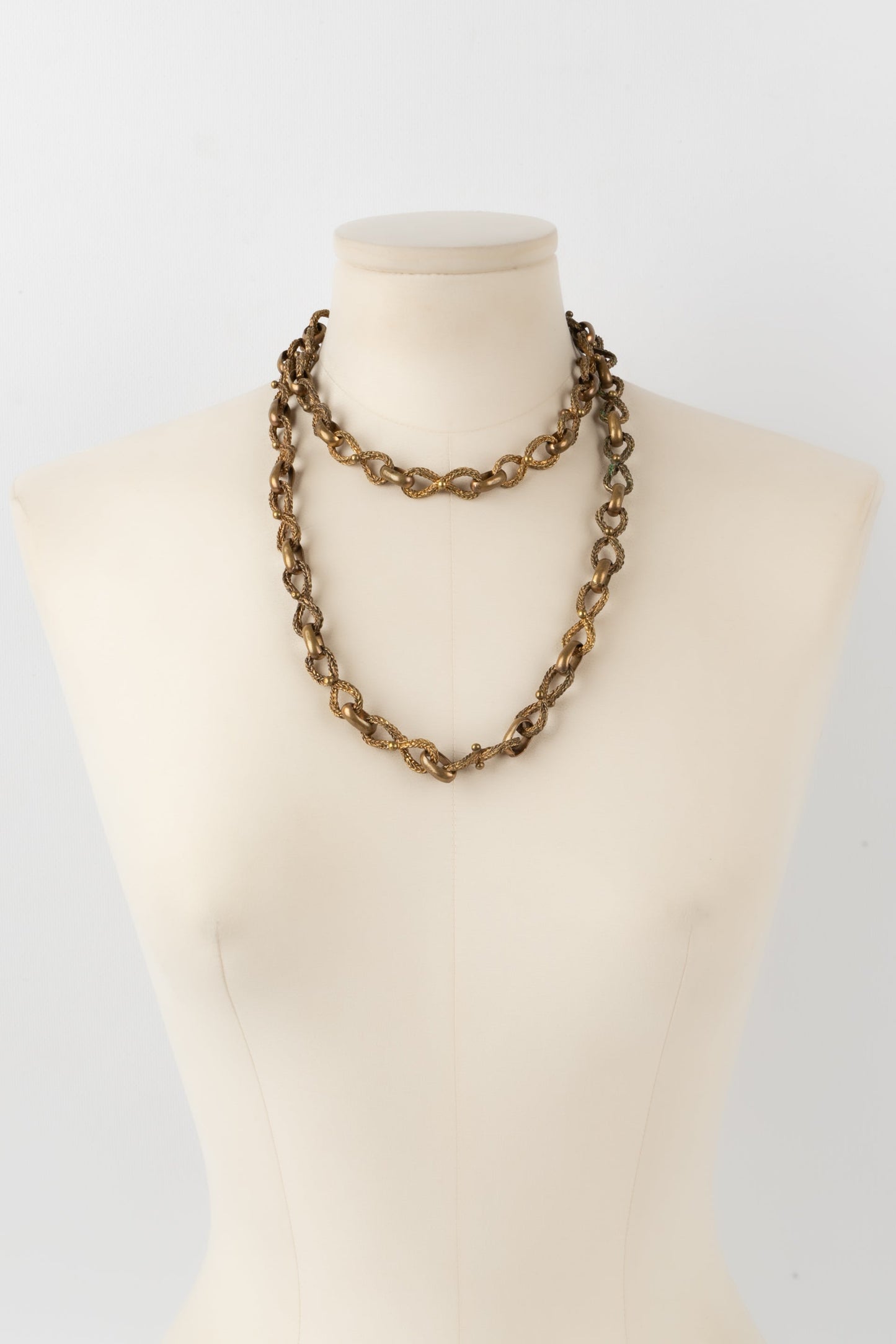 Collier dor Chanel 1950-60
