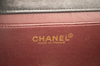 CHANEL Full Flap Chain Shoulder Bag Clutch Black Quilted Lambskin j67