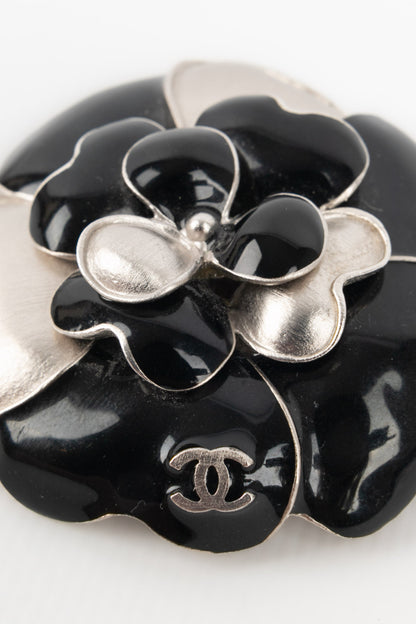 Broche camlia Chanel