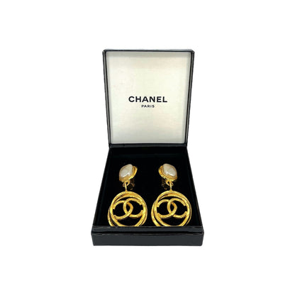 Chanel Vintage Oversize CC Clip-On Earrings