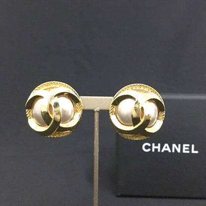 CHANEL CC Logo Gold Tone Pearl Earrings