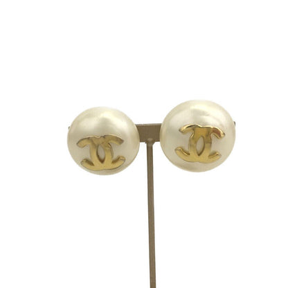 CHANEL CC Logo Pearl Ball Shape Gold Tone Earrings