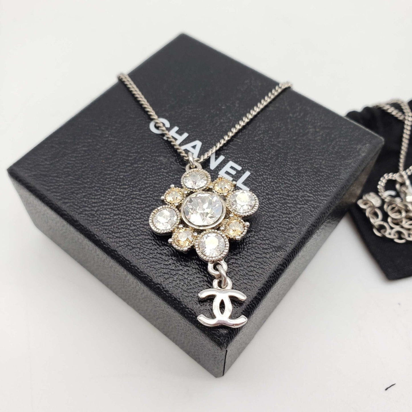 CHANEL CC with stone Necklace Silver Color