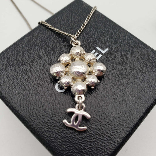 CHANEL CC with stone Necklace Silver Color