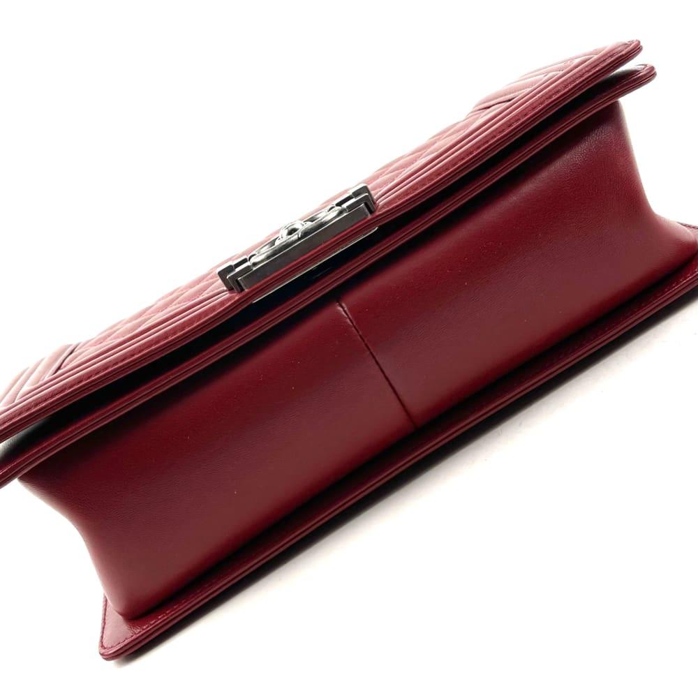 CHANEL 2013-2014 Medium Boy Bag - Red