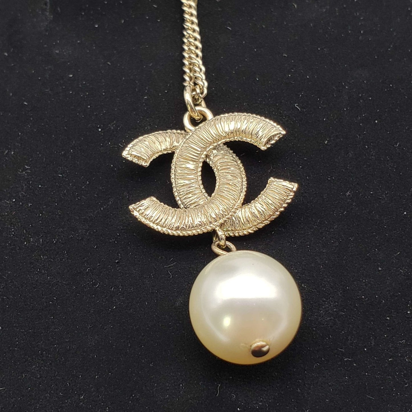 CHANEL Pearl Goldish Color Necklace Adjustable Sizes