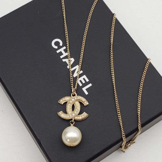 CHANEL Pearl Goldish Color Necklace Adjustable Sizes